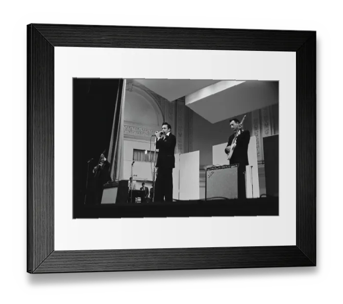 Framed Print : Johnny Cash & The Tennessee Three In Concert Framed Print : Johnny Cash & The Tennessee Three In Concert