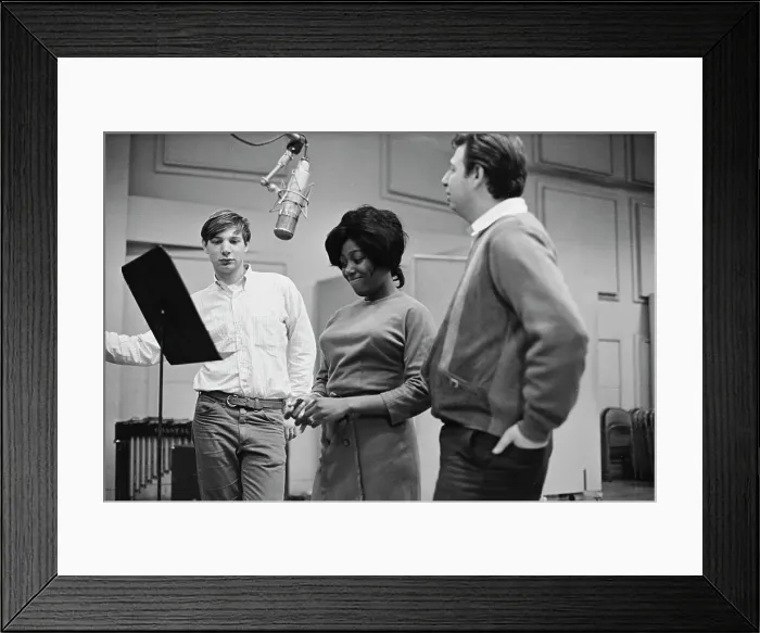 Framed Print : The Toys. Singer Barbara Harris (centre) of American pop group The Toys Framed Print : The Toys. Singer Barbara Harris (centre) of American pop group The Toys