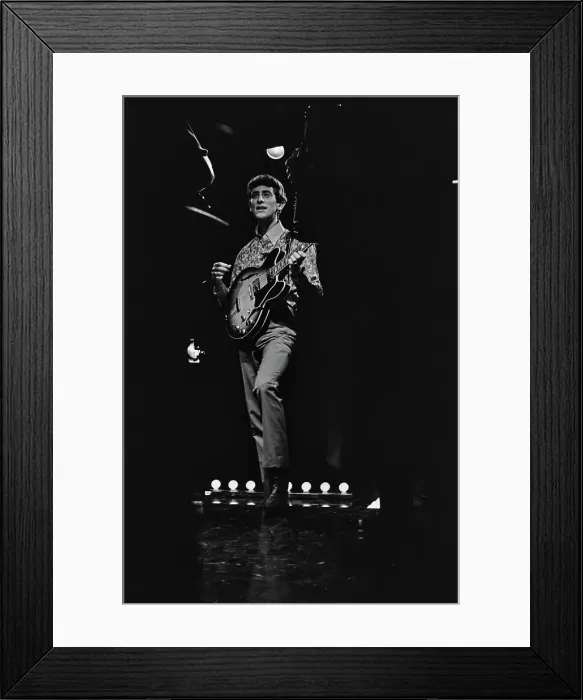 Framed Print : Gary Lewis Framed Print : Gary Lewis