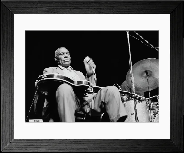 Framed Print : Howlin Wolf Framed Print : Howlin Wolf