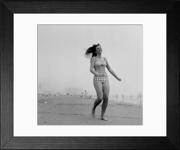 Framed Print : California Beach Girls Framed Print : California Beach Girls