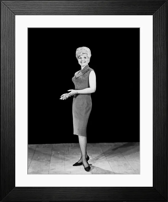 Framed Print : Jean Nidetch Portrait session Framed Print : Jean Nidetch Portrait session