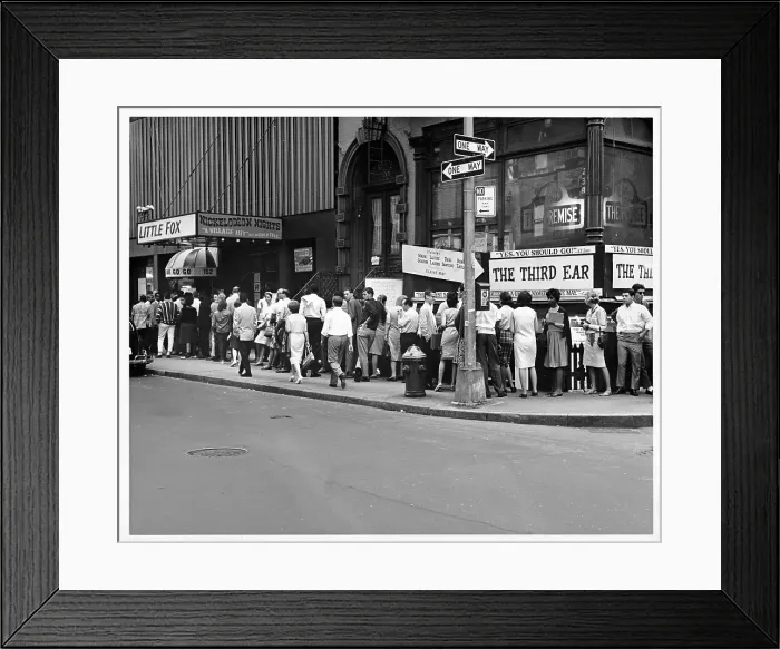 Framed Print : The Cafe Au Go Go Framed Print : The Cafe Au Go Go