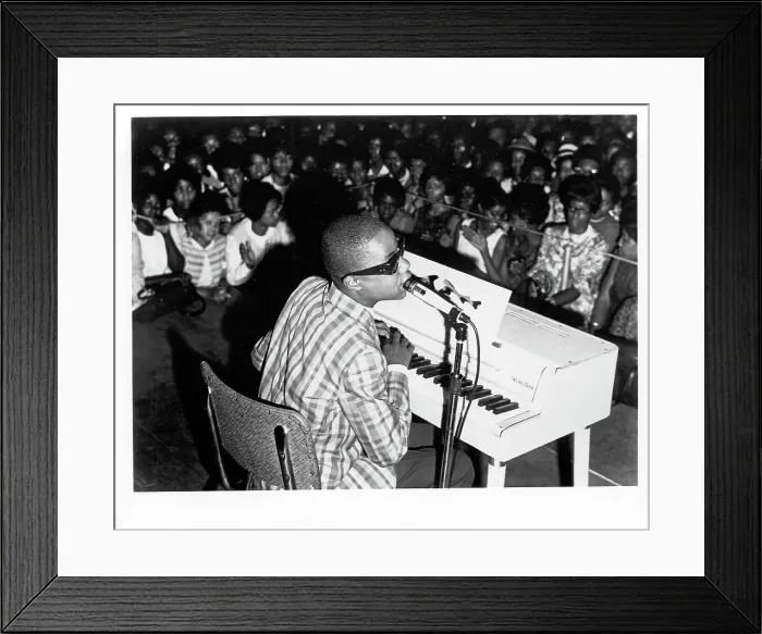 Framed Print : Stevie Wonder Performs Onstage