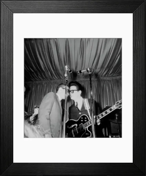 Framed Print : Roy Orbison Performs Framed Print : Roy Orbison Performs