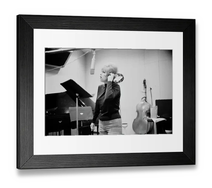 Framed Print : Ellie Greenwich