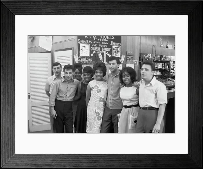 Framed Print : The Shirelles And Duprees Framed Print : The Shirelles And Duprees