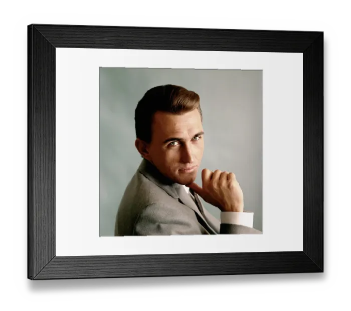Framed Print : Gary Usher Portrait Session Framed Print : Gary Usher Portrait Session