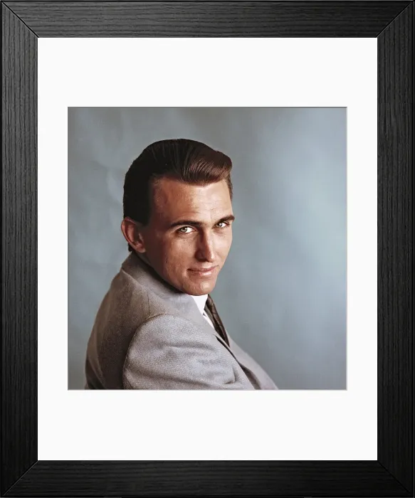 Framed Print : Gary Usher Portrait Session Framed Print : Gary Usher Portrait Session