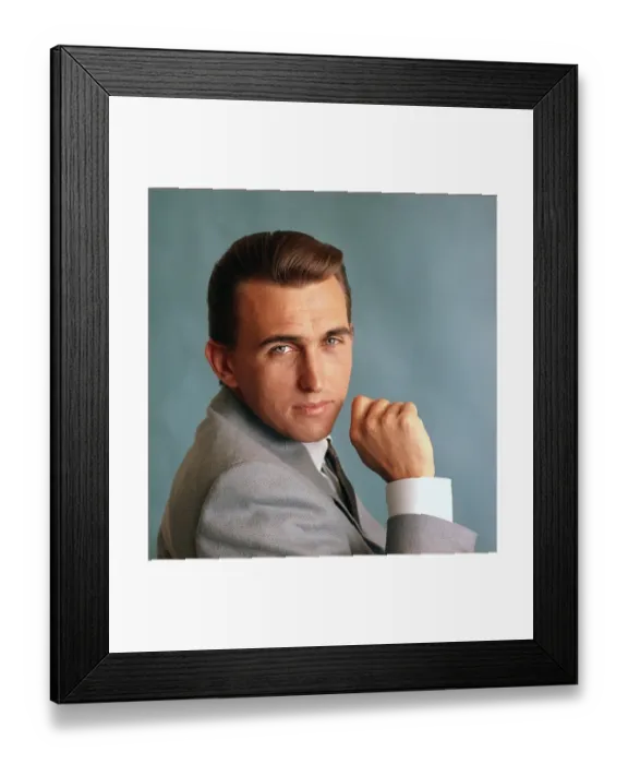 Framed Print : Gary Usher Portrait Session Framed Print : Gary Usher Portrait Session