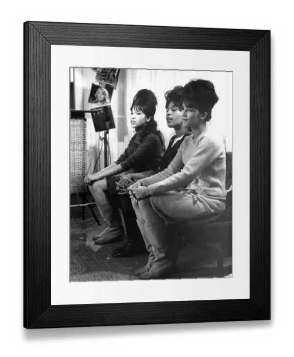 Framed Print : Ronettes Portrait Framed Print : Ronettes Portrait