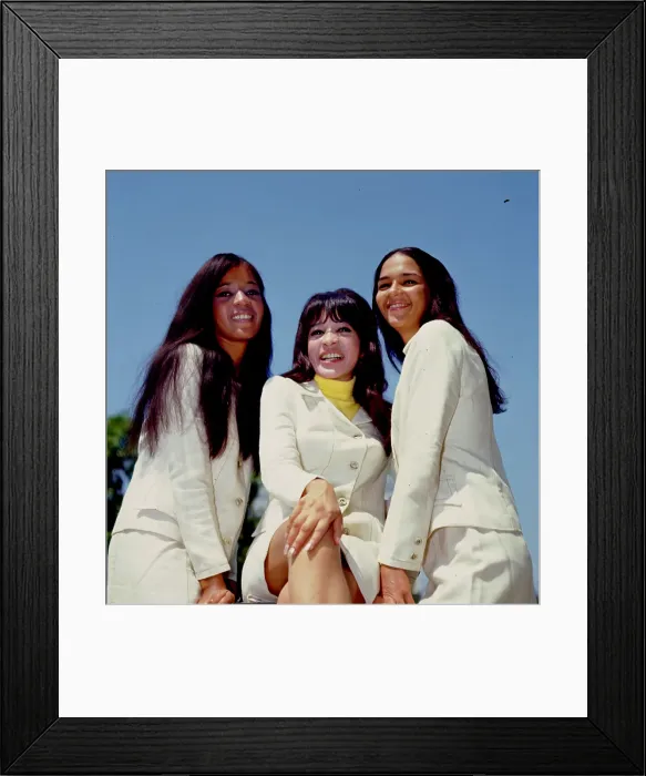 Framed Print : Ronettes Color Portrait Session In LA Framed Print : Ronettes Color Portrait Session In LA