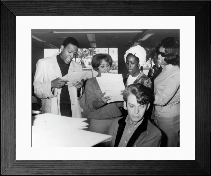 Framed Print : Soul Singer With Pianist & The Blossoms Framed Print : Soul Singer With Pianist & The Blossoms
