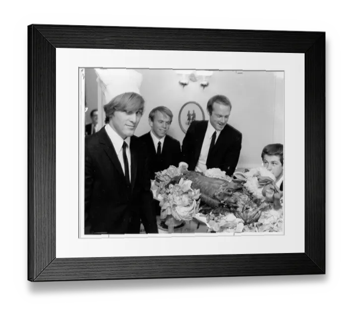 Framed Print : Beach Boys Dinner Framed Print : Beach Boys Dinner
