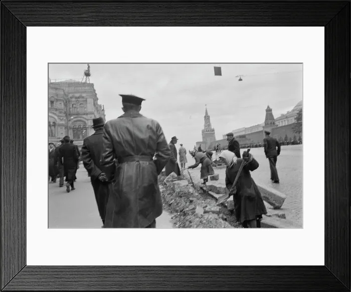 Framed Print : Red Square, Kremlin, Early 1960s Framed Print : Red Square, Kremlin, Early 1960s