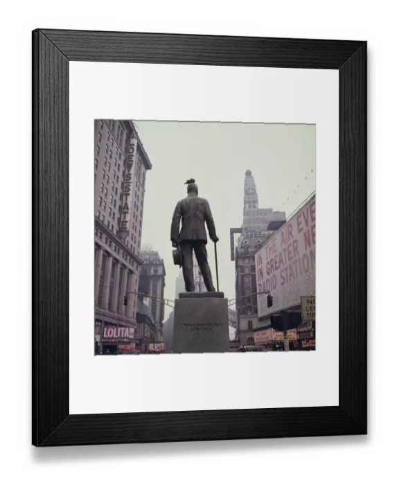 Framed Print : New York Statue Framed Print : New York Statue