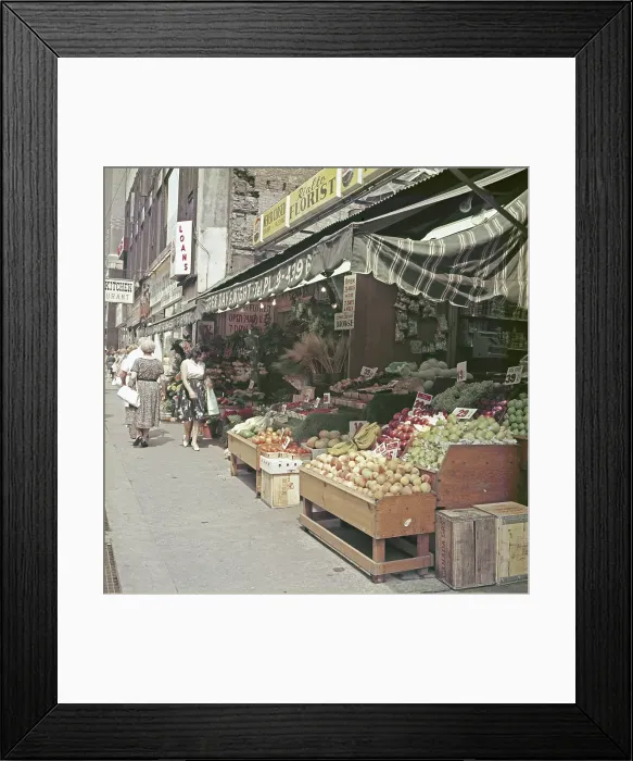 Framed Print : Rialto Florist In NYC Framed Print : Rialto Florist In NYC