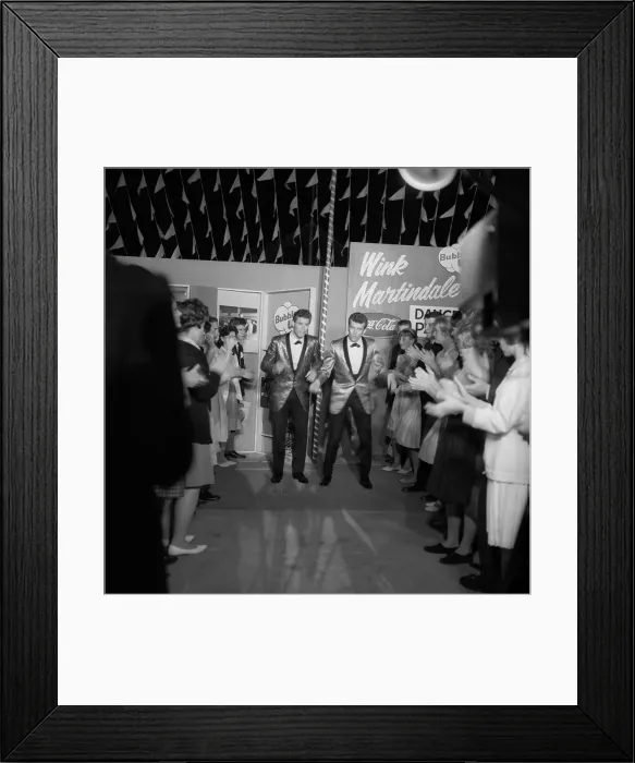 Framed Print : Skip & Flip Framed Print : Skip & Flip