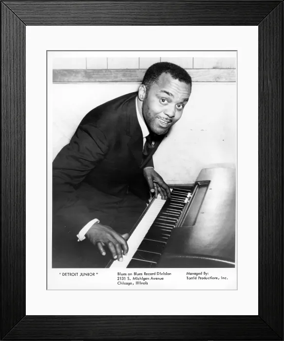 Framed Print : Detroit Junior Porrtait Framed Print : Detroit Junior Porrtait