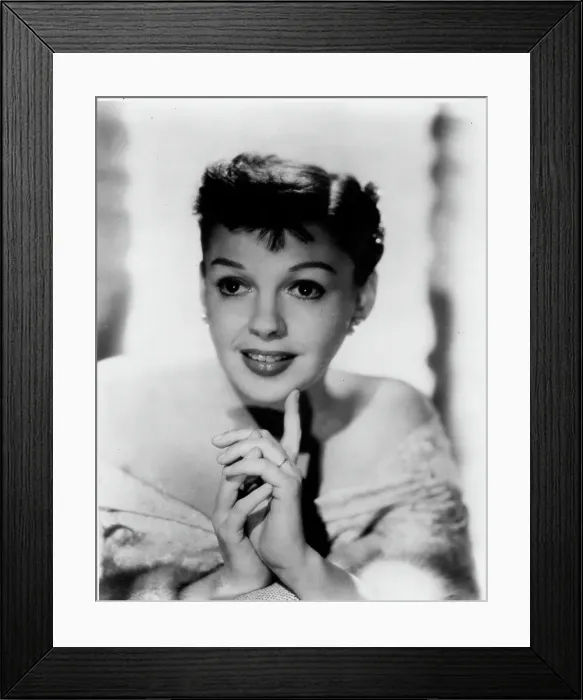 Framed Print : Photo of Judy Garland Framed Print : Photo of Judy Garland