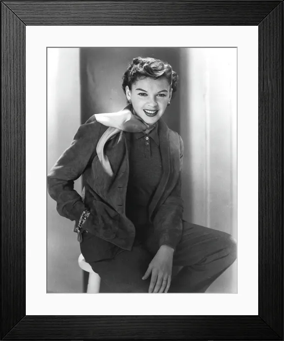 Framed Print : Photo of Judy Garland Framed Print : Photo of Judy Garland