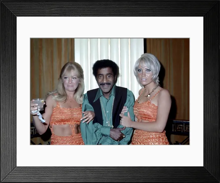 Framed Print : Photo of Sammy Davis Jr Framed Print : Photo of Sammy Davis Jr