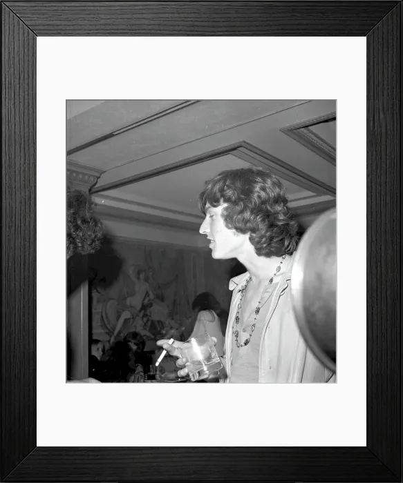 Framed Print : Photo of Steve Winwood Framed Print : Photo of Steve Winwood