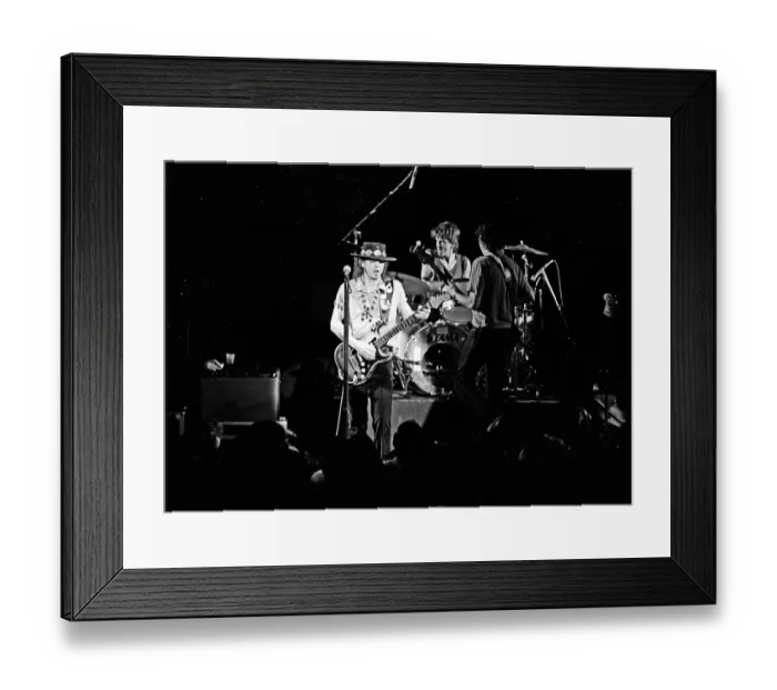Framed Print : Photo of Stevie Ray Vaughan Framed Print : Photo of Stevie Ray Vaughan