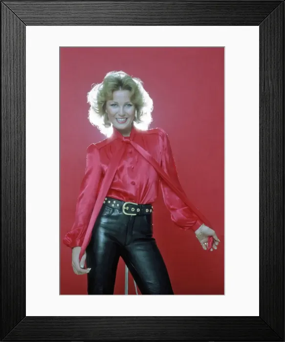 Framed Print : Photo of Tanya Tucker