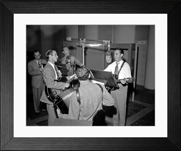 Framed Print : Photo of Merle Travis Framed Print : Photo of Merle Travis