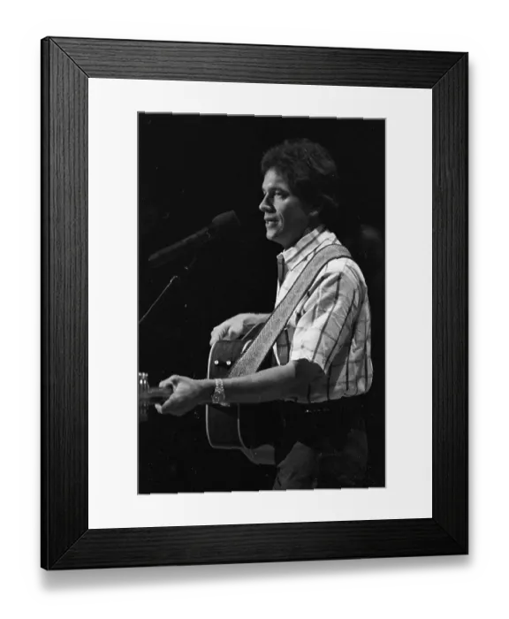 Framed Print : Photo of George Strait Framed Print : Photo of George Strait