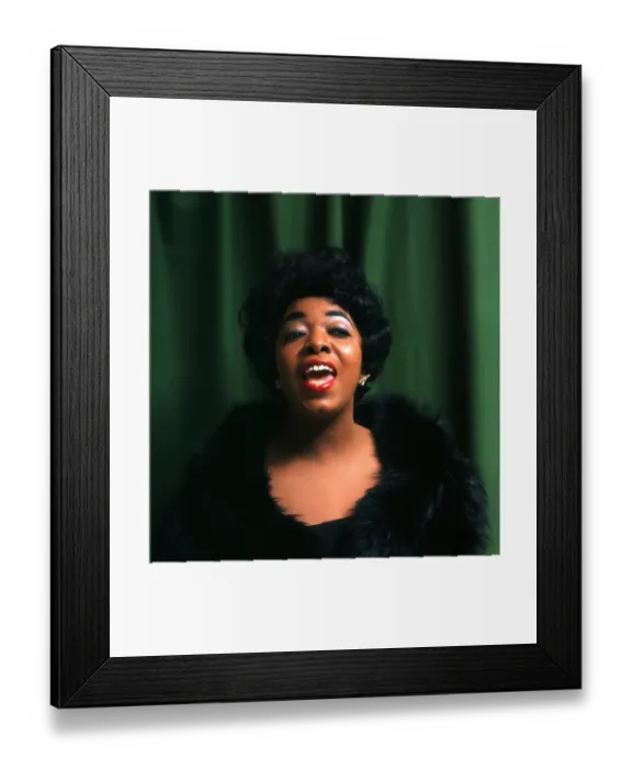 Framed Print : Photo of Dakota Staton Framed Print : Photo of Dakota Staton