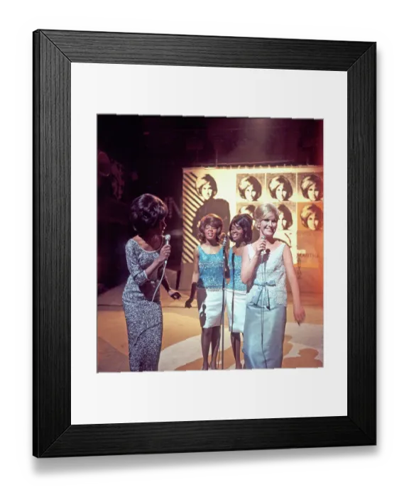 Framed Print : Photo of Dusty Springfield