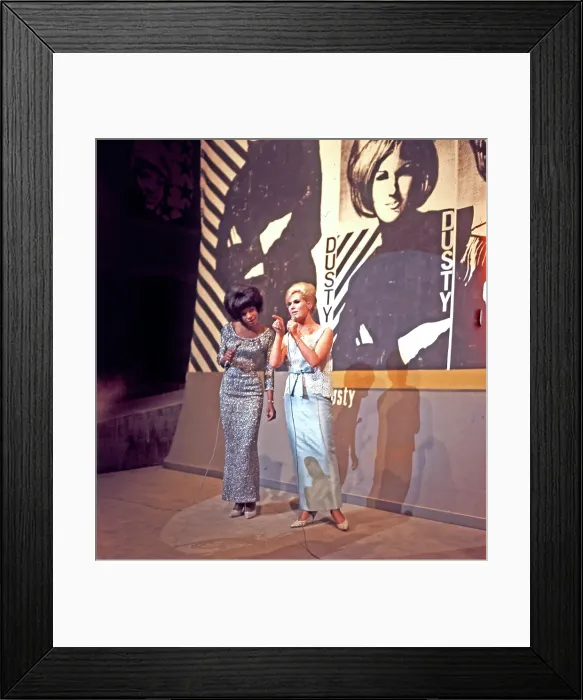Framed Print : Photo of Dusty Springfield