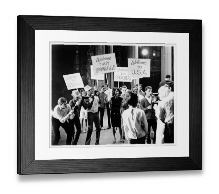 Framed Print : Photo of Dusty Springfield
