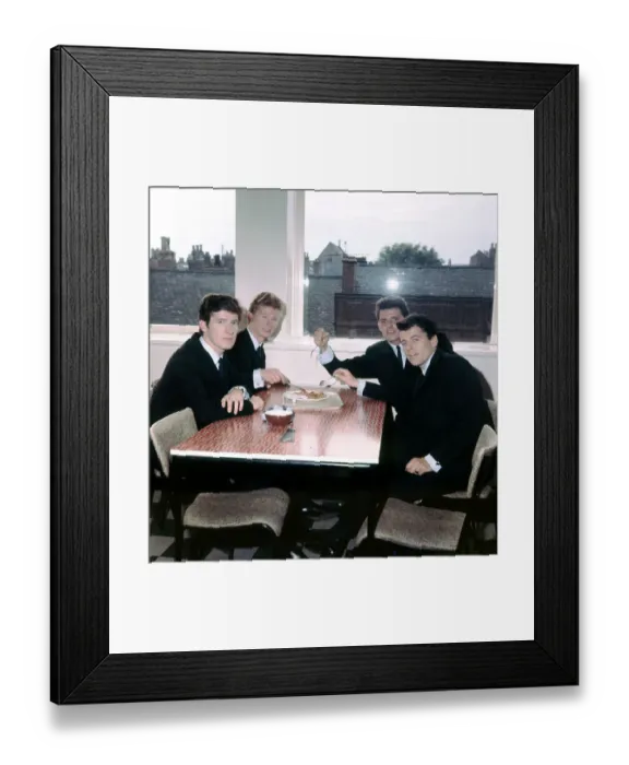 Framed Print : Photo of Searchers Framed Print : Photo of Searchers