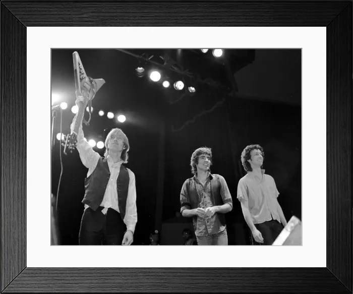 Framed Print : Photo of Tom Petty & The Heartbreakers Framed Print : Photo of Tom Petty & The Heartbreakers