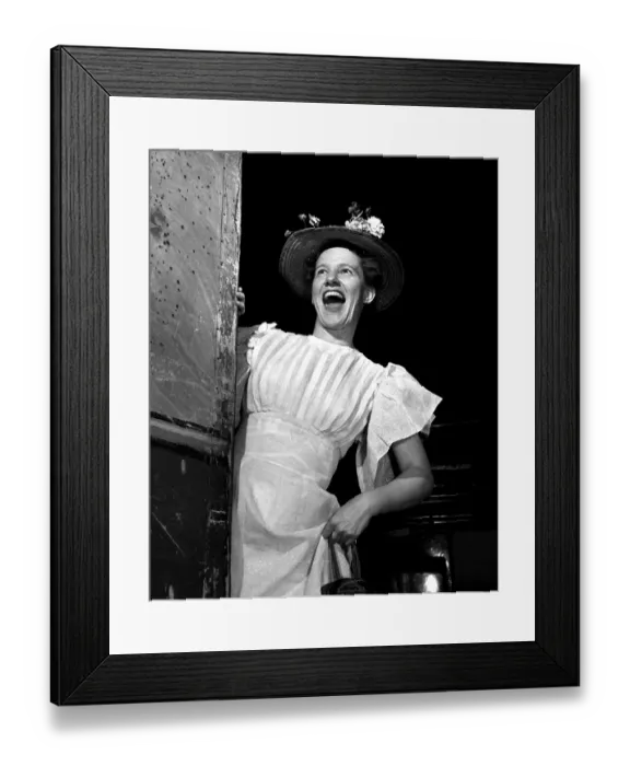 Framed Print : Photo of Minnie Pearl Framed Print : Photo of Minnie Pearl