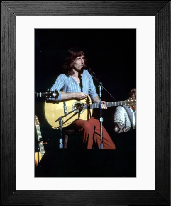 Framed Print : Photo of Graham Nash Framed Print : Photo of Graham Nash