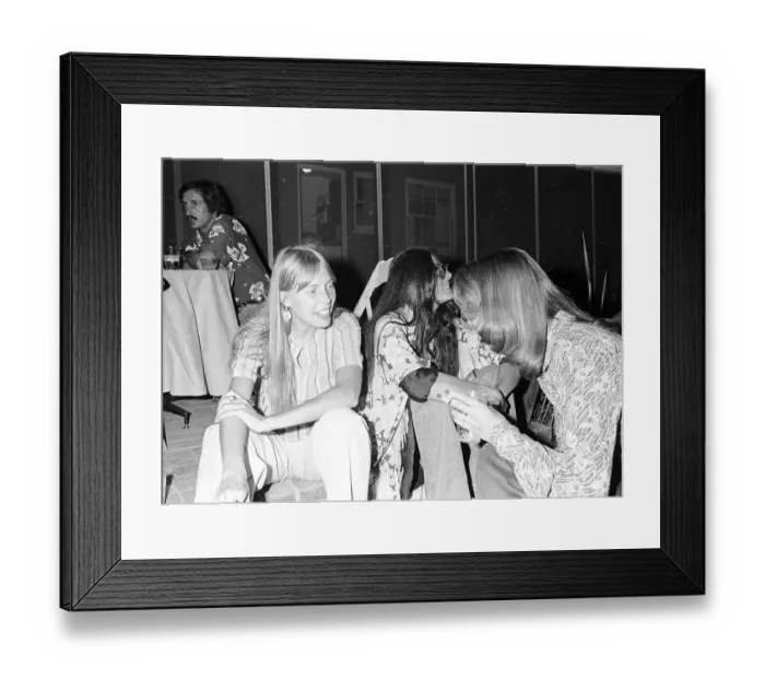 Framed Print : Photo of Joni Mitchell Framed Print : Photo of Joni Mitchell
