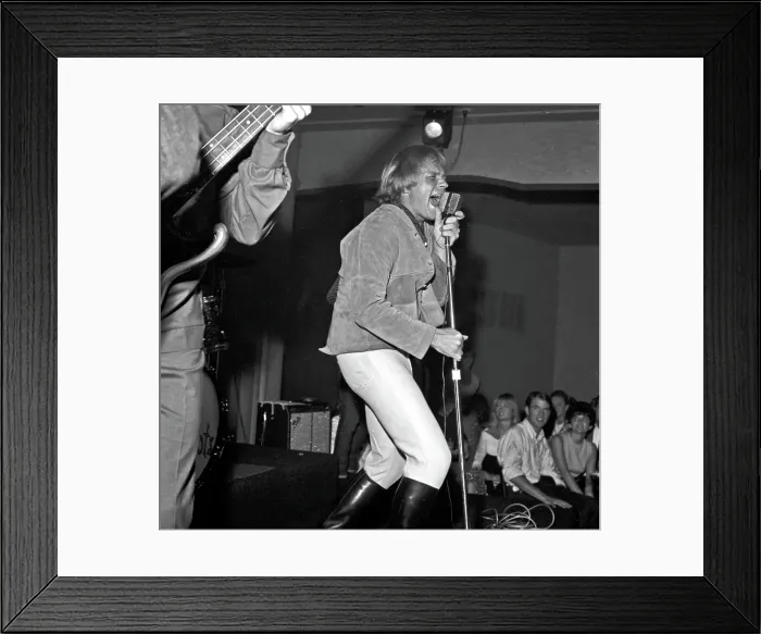 Framed Print : Photo of Barry McGuire Framed Print : Photo of Barry McGuire
