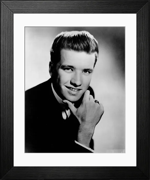 Framed Print : Photo of Garry Miles Framed Print : Photo of Garry Miles