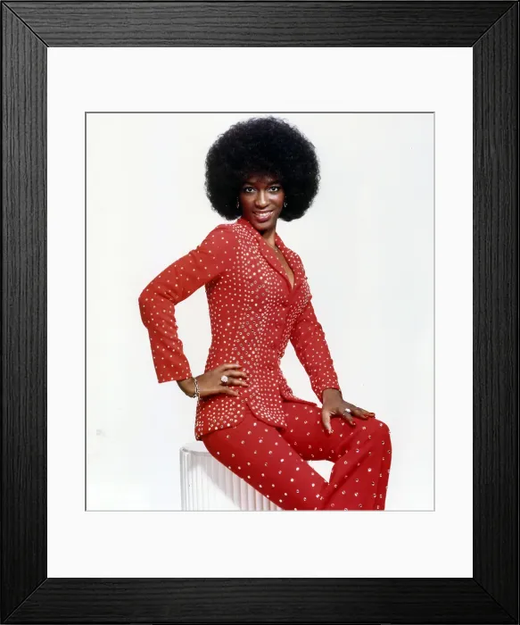 Framed Print : Photo of Gwen McCrae Framed Print : Photo of Gwen McCrae
