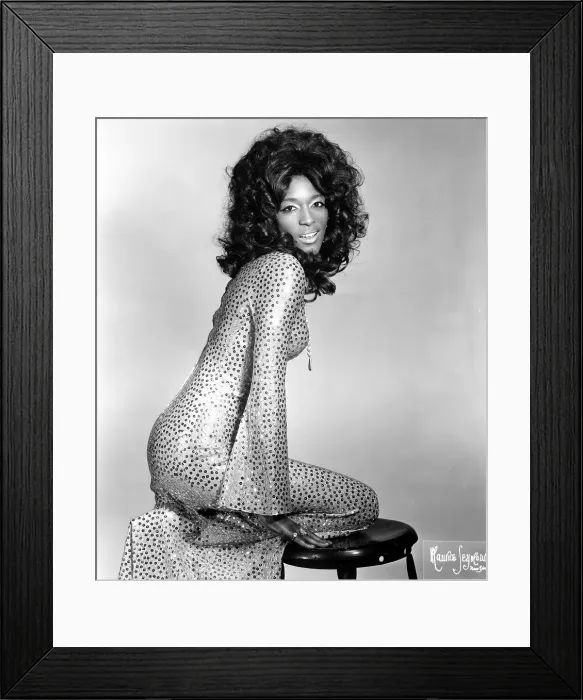 Framed Print : Photo of Gwen McCrae Framed Print : Photo of Gwen McCrae