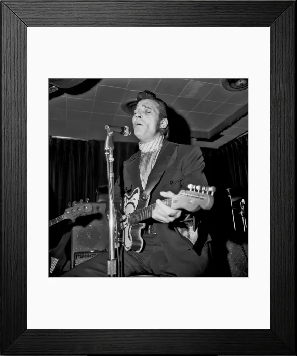 Framed Print : Photo of Waylon Jennings Framed Print : Photo of Waylon Jennings