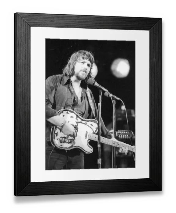 Framed Print : Photo of Waylon Jennings Framed Print : Photo of Waylon Jennings