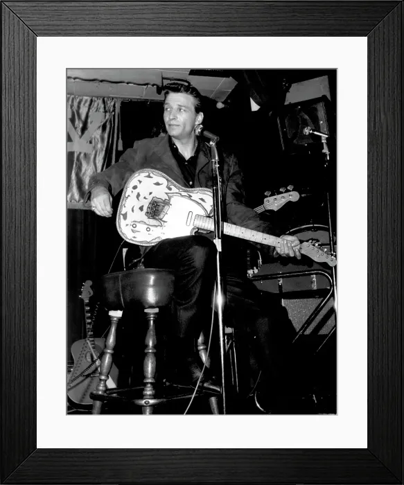 Framed Print : Photo of Waylon Jennings Framed Print : Photo of Waylon Jennings