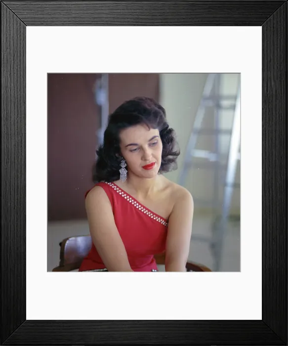 Framed Print : Photo of Wanda Jackson Framed Print : Photo of Wanda Jackson