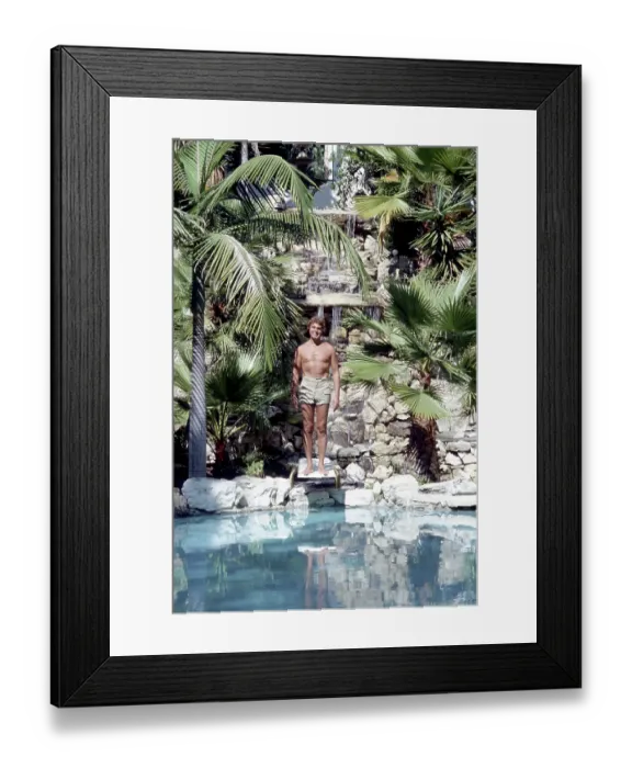 Framed Print : Photo of Engelbert Humperdinck Framed Print : Photo of Engelbert Humperdinck