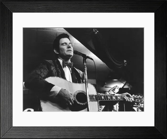 Framed Print : Photo of Freddie Hart Framed Print : Photo of Freddie Hart